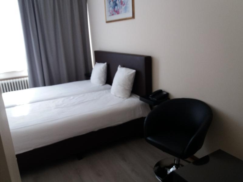 布鲁塞尔斯利纳酒店 Sint-Jans-Molenbeek 外观 照片